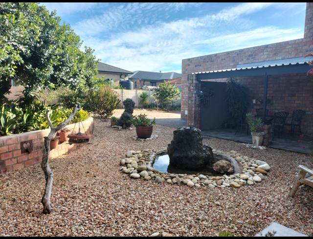 3 BEDROOM HOUSE FOR SALE IN STILBAAI WES